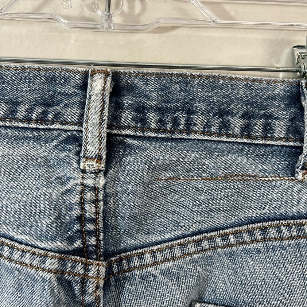 Levi’s 550 Straight Leg Size 36X27 100% Cotton Has Distressing Hem 27” Inseam - Picture 5 of 12